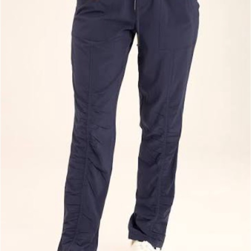 Wearables Jules Active Ruched Black Drawstring Stretch Pants NWOT